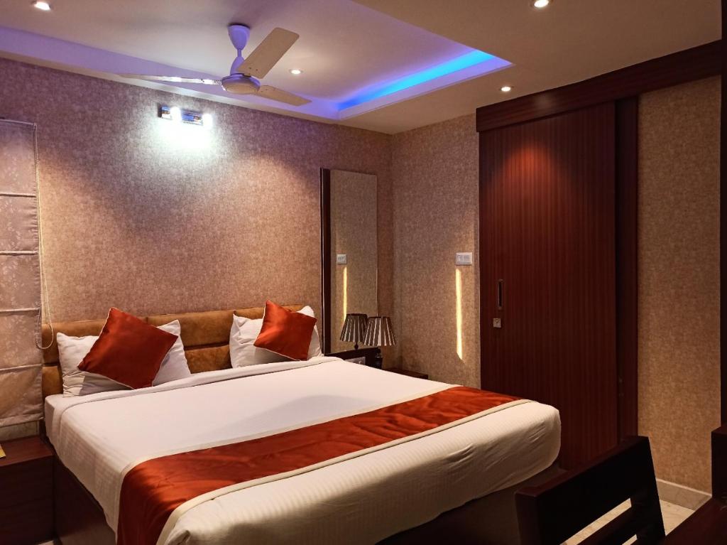 Kamakhya Om Regency Hotel In Kamakhya Temple, Guwahati, India