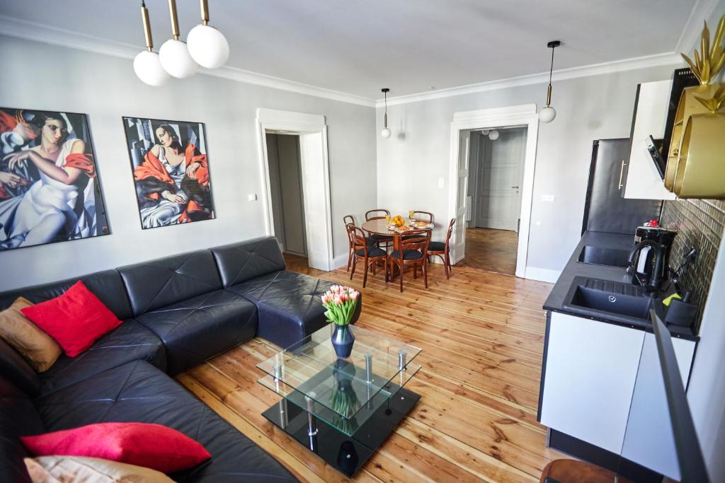 Kuchyňa alebo kuchynka v ubytovaní Art Deco Apartament dla 6 osób Chorzów/Katowice 6A