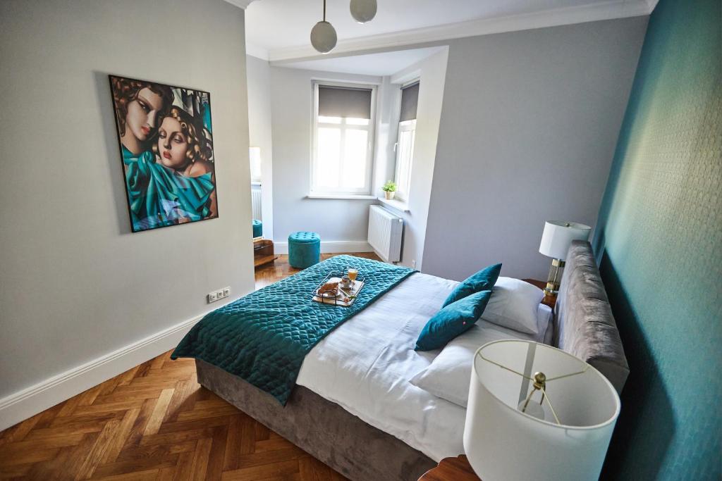 Posteľ alebo postele v izbe v ubytovaní Art Deco Apartament dla 6 osób Chorzów/Katowice 6A