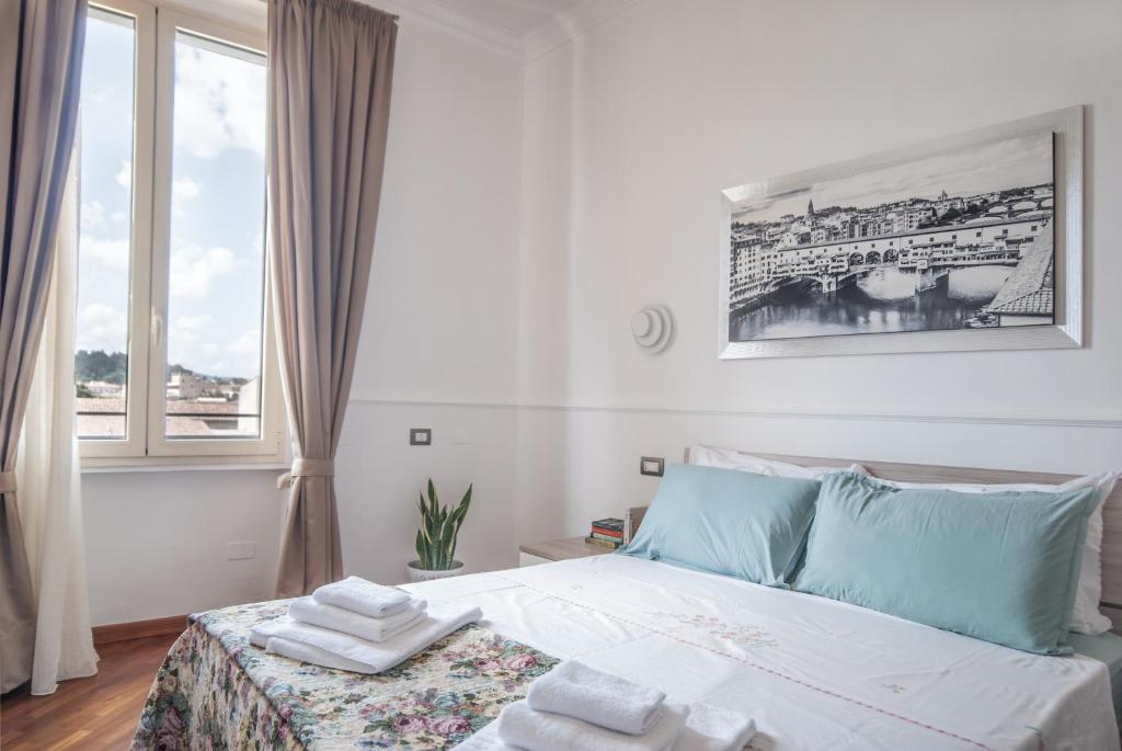 Posteľ alebo postele v izbe v ubytovaní Your Home in Florence next to the central train station