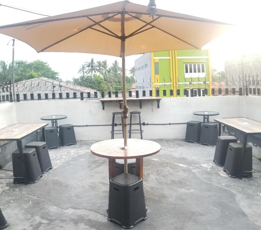 Um restaurante ou outro lugar para comer em CoffeeBunk Hostel