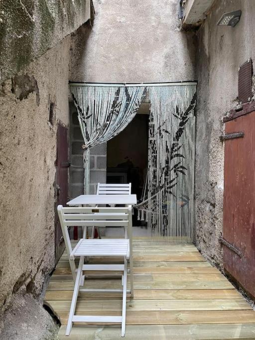 Zdjęcie z galerii obiektu Petit appartement douillet w mieście Martres-de-Veyre