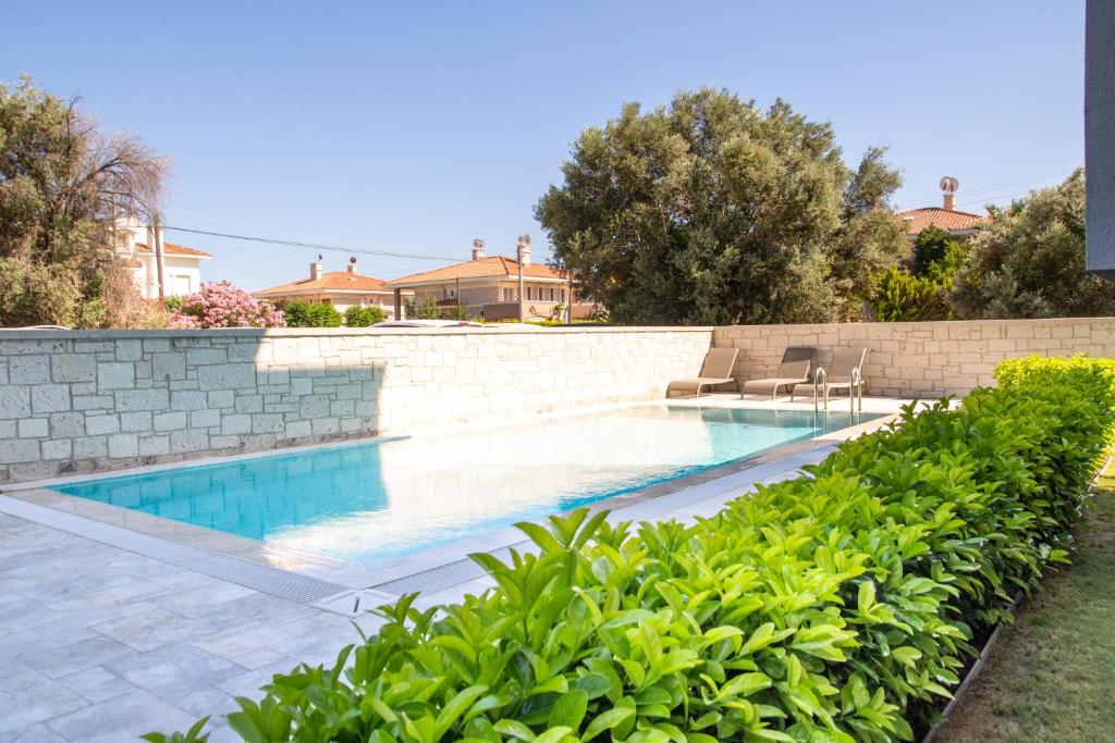Fotografie z fotogalerie ubytování Flat with Shared Pool Close to the Beach in Cesme v destinaci Cesme