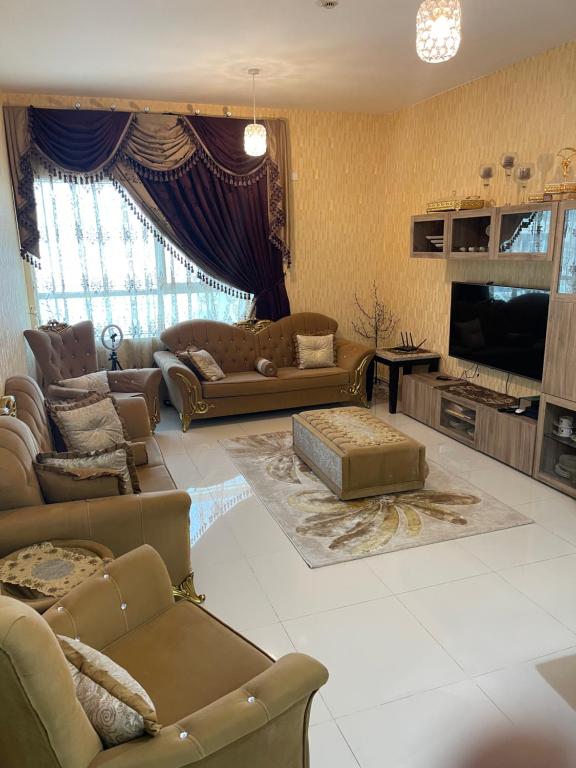 Burj Alshames Triple luxury 1Room - Housity