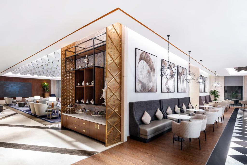 Posezení v ubytování Movenpick Makkah Hajar Tower