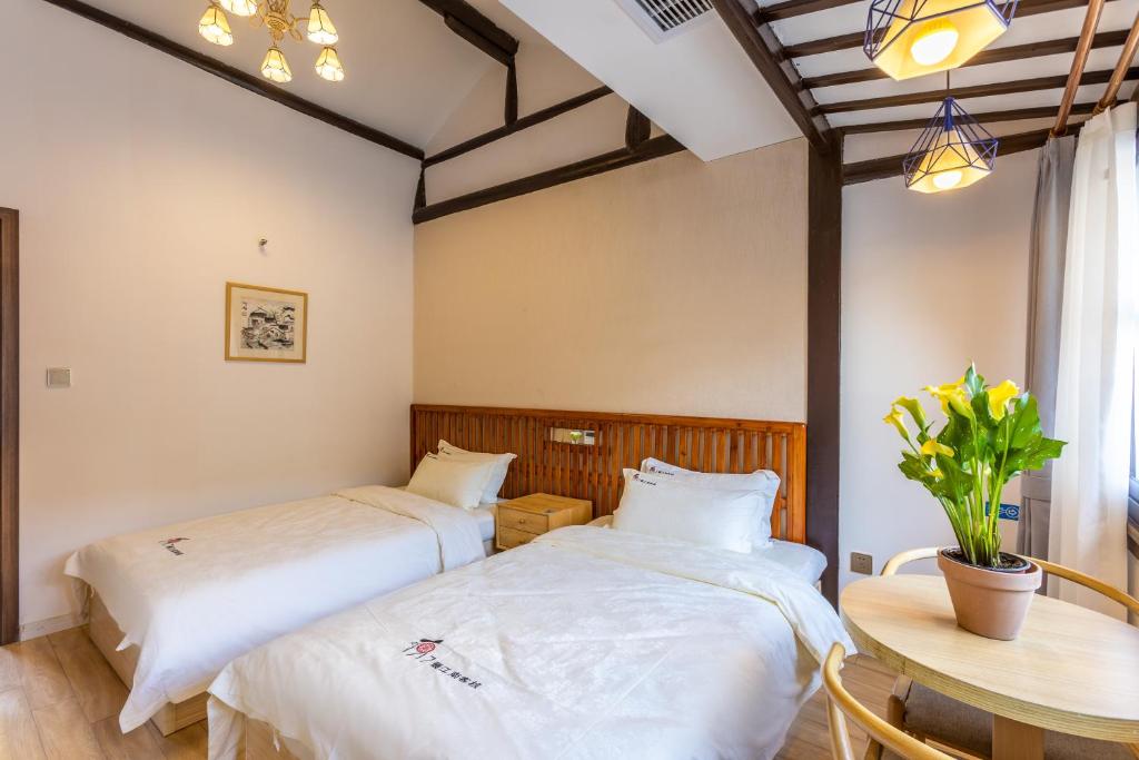 Tongli 1917 Best South Inn - Misty Rain Jiangna Standard Room