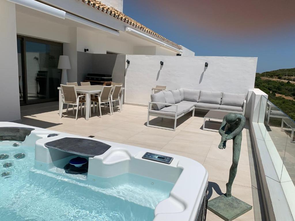 Appartement-penthouse de luxe Finca Cortesin Le golfeur ...