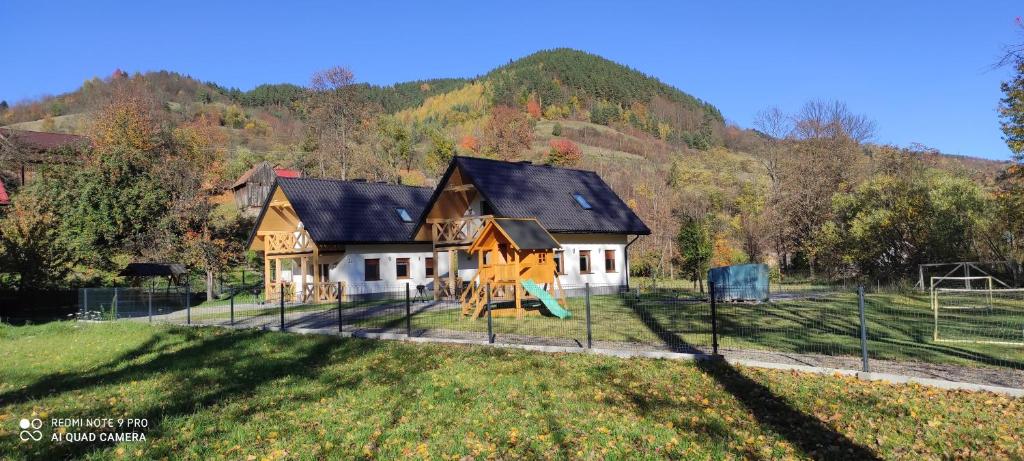 Výhľad na hory alebo výhľad na hory priamo z dovolenkového domu