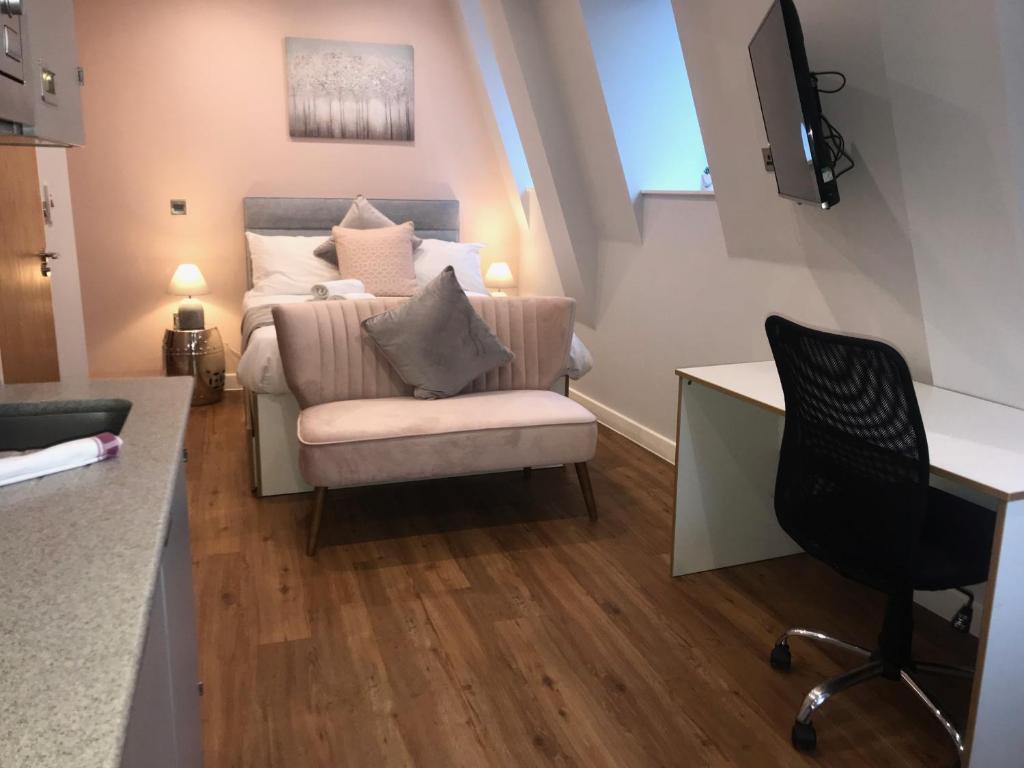 Prince Street Studios - Studio Apartment