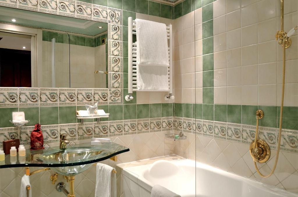 Koupelna v ubytování Hotel Homs