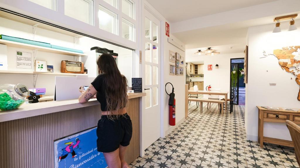 TV a/nebo společenská místnost v ubytování Veranera Hostel