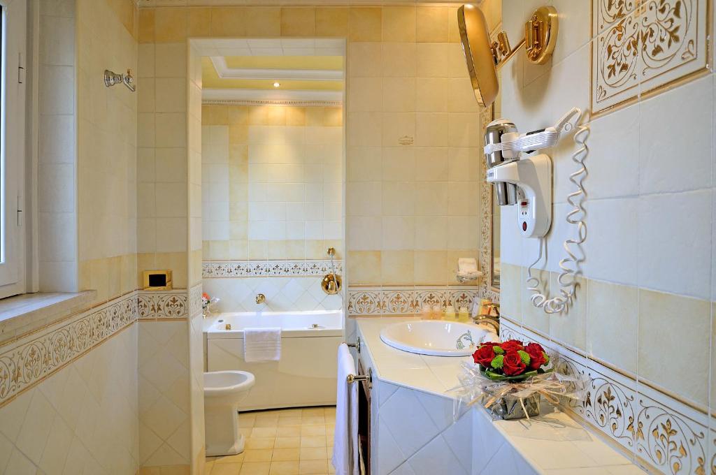 Koupelna v ubytování Hotel Homs