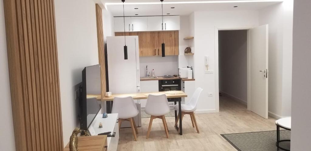 2A near Blloku area Apartment - Image 8