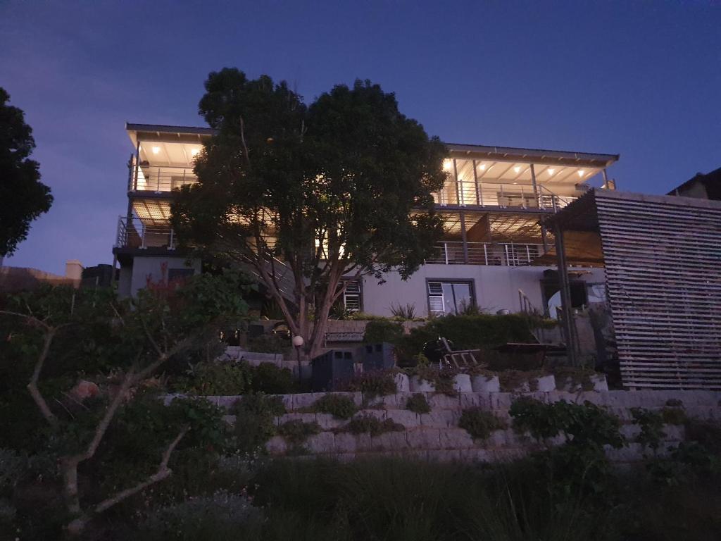 27 Hilltops - Image 6