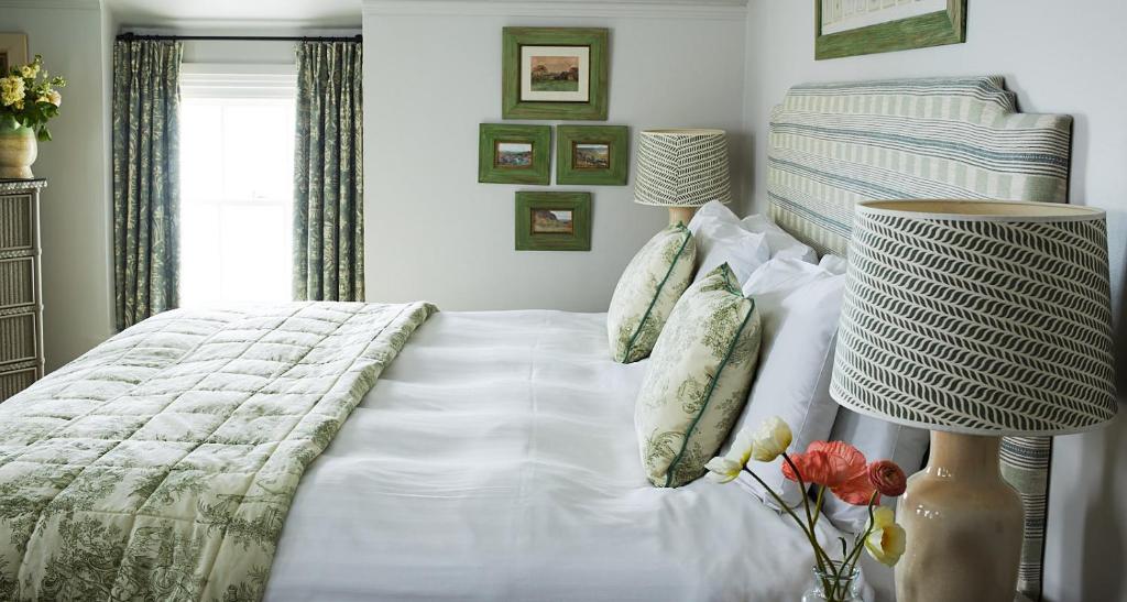 Red Lion Hotel - Deluxe Double Room With Sea View