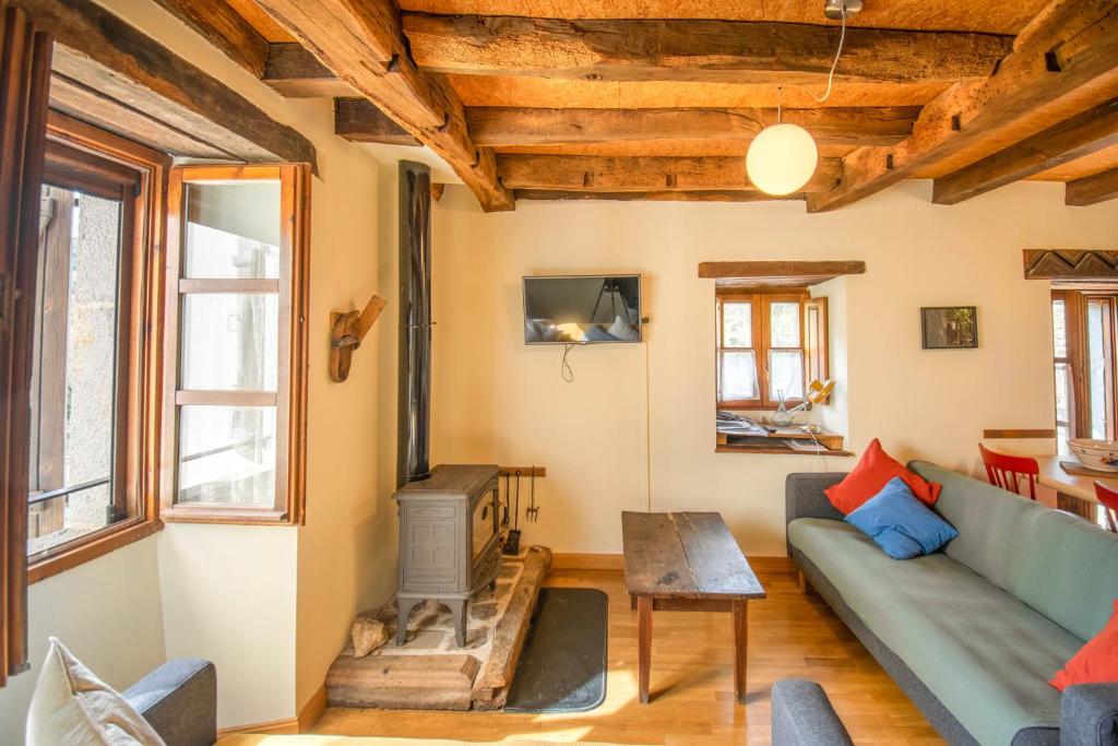 Posezení v ubytování Casa Monaut, acogedores apartamentos a los pies de la selva de Irati