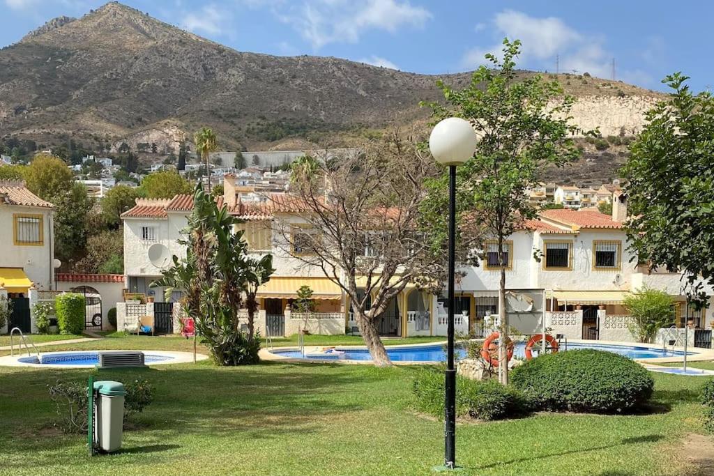 Fotografia z galérie ubytovania Chalet adosado corta temporada 2 dormitorios v destinácii Benalmádena
