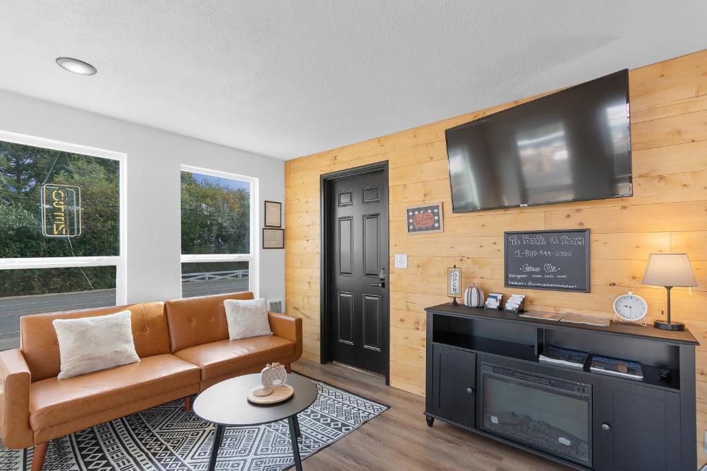 Kuchyň nebo kuchyňský kout v ubytování Silver Sands Motel