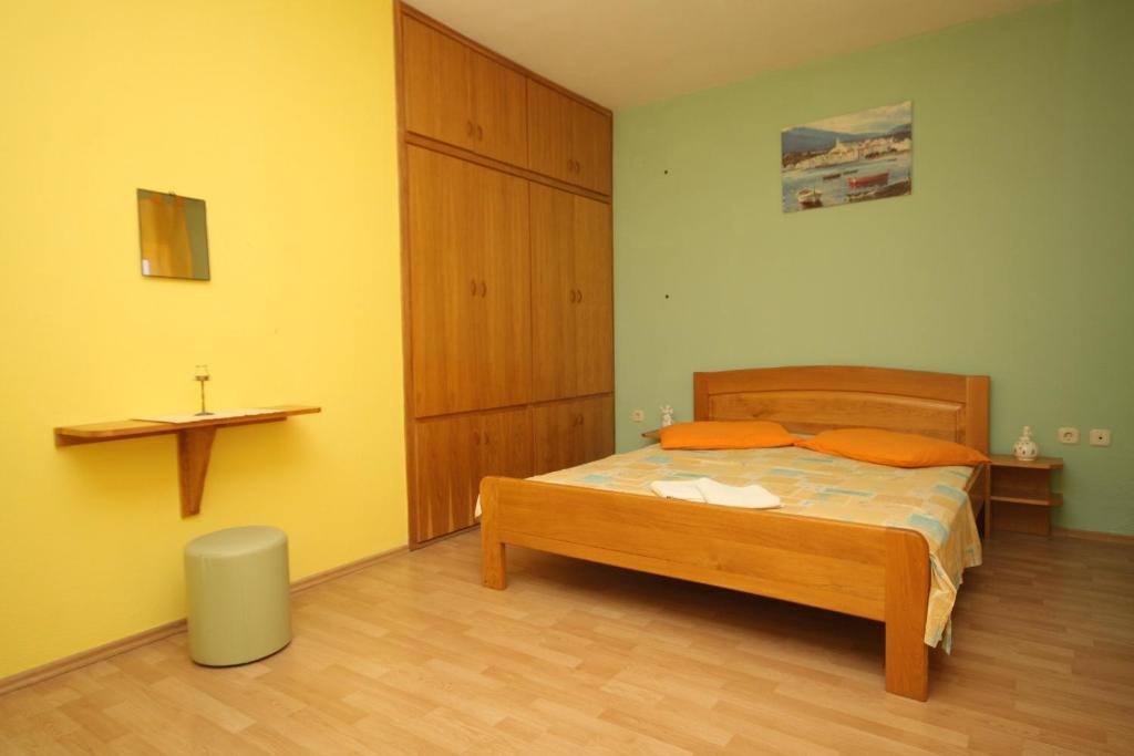 Zdjęcie z galerii obiektu Apartment Stari Grad 8780c w mieście Stari Grad