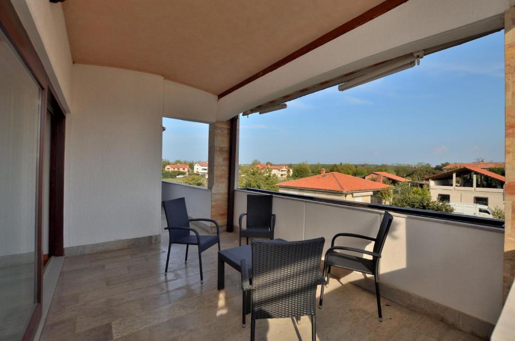 Balkon lub taras w obiekcie Apartment Reno