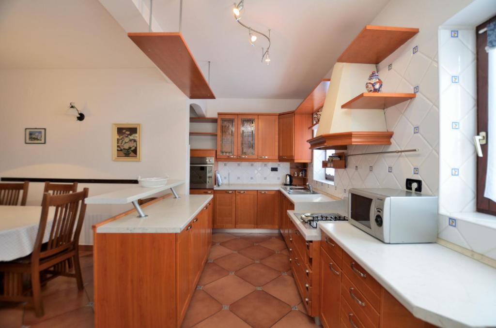 Kuchnia lub aneks kuchenny w obiekcie Apartment Reno