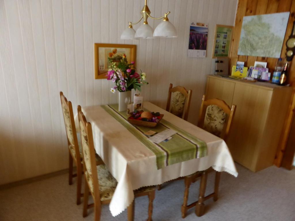 Fotografie z fotogalerie ubytování Ferienhaus Weber Bad Frankenhausen v destinaci Bad Frankenhausen