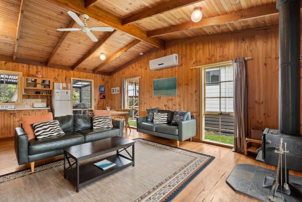 Comfort in Smiths Beach, Smiths Beach (updated prices 2024)