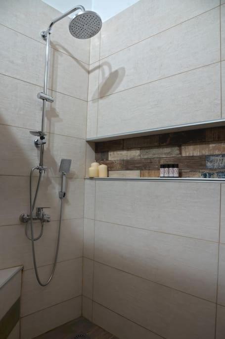Kúpeľňa v ubytovaní Thermis Luxury Villa, Loutraki