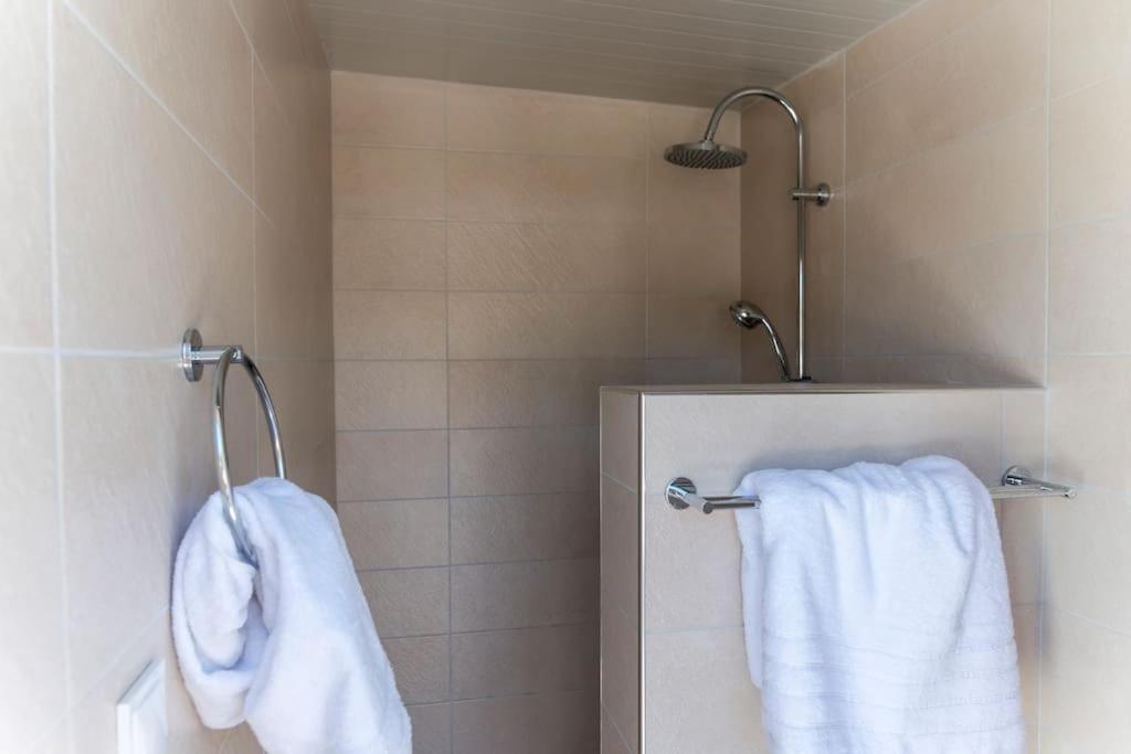 Kúpeľňa v ubytovaní Thermis Luxury Villa, Loutraki
