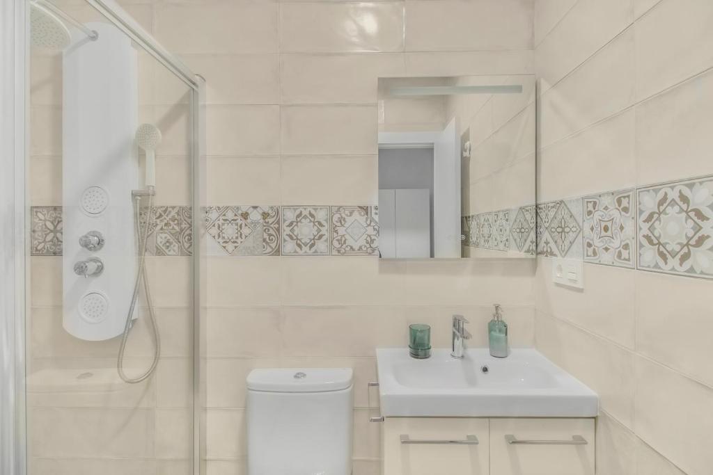 The Million Street Apartment - 10