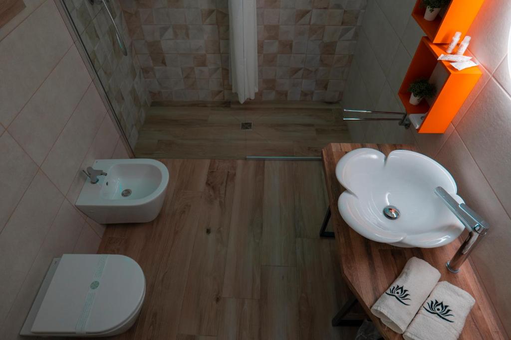 Łazienka w obiekcie Casa Vacanze Fiore di Loto