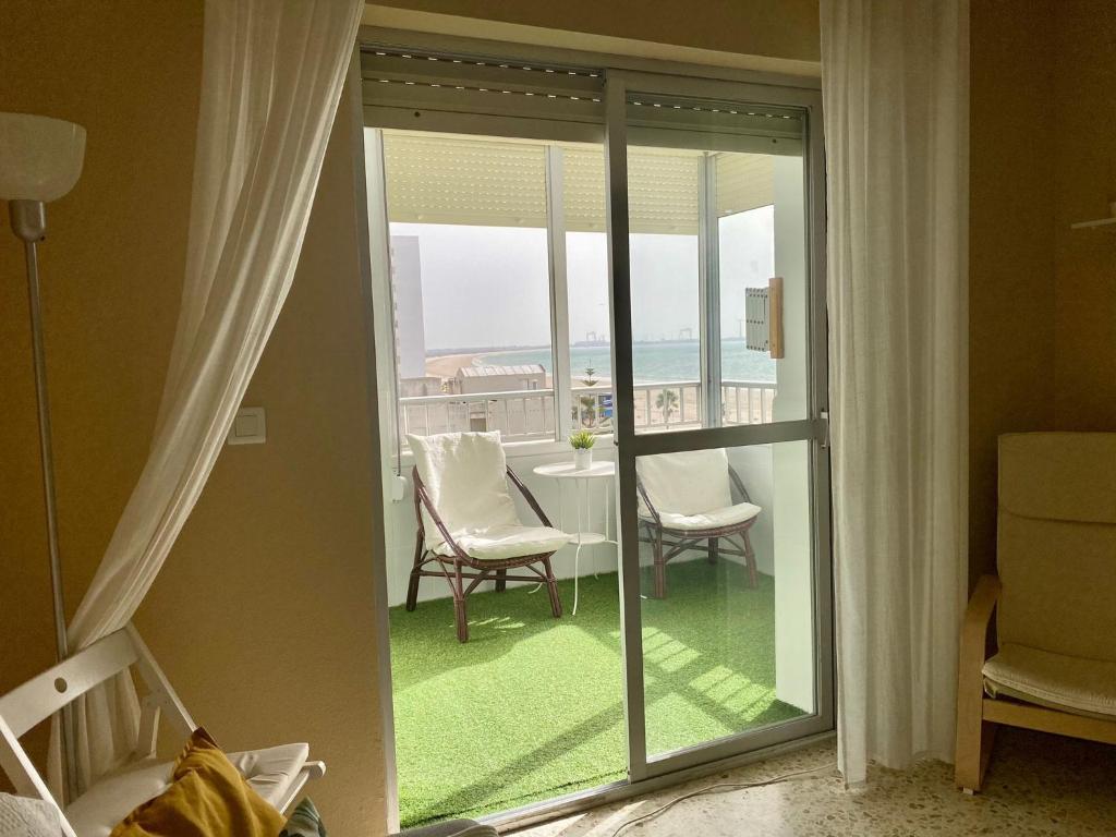 Fotografia z galérie ubytovania Azvalia - Valdelagrana beach experience Piscina y parking gratis v destinácii El Puerto de Santa María