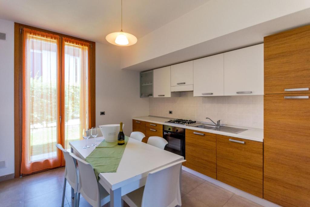 Kuchyň nebo kuchyňský kout v ubytování Residence Albarella