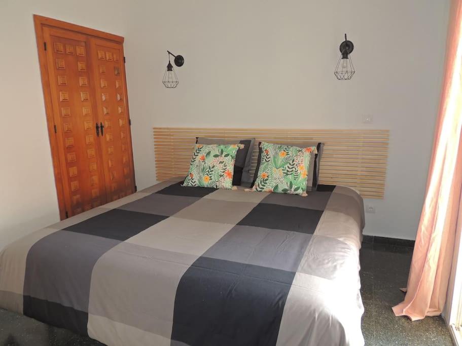 Posteľ alebo postele v izbe v ubytovaní Puertosol 74 Beach Playa