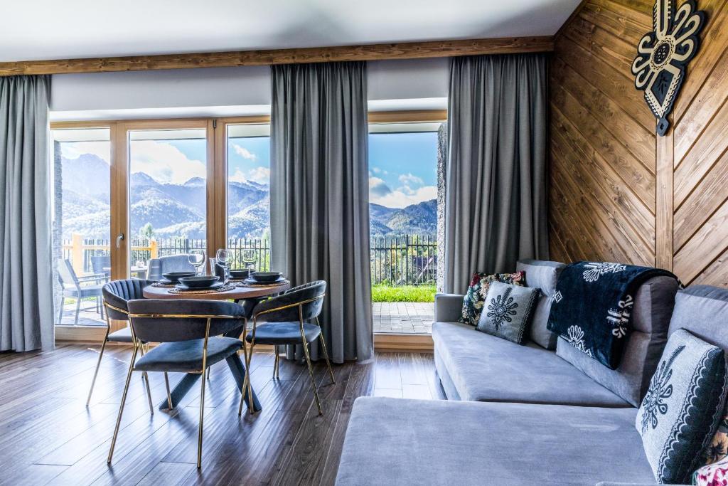 Posedenie v ubytovaní Apartament Butorowy Wierch