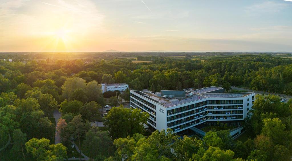 Hunguest Hotel Sóstó - Resim 7