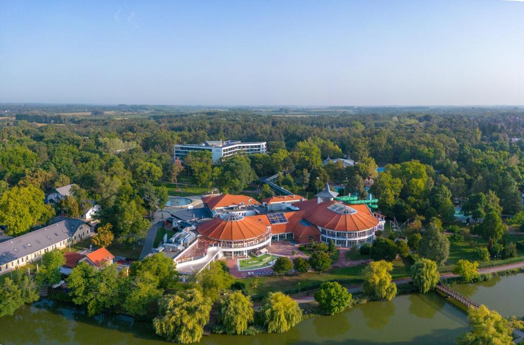 Hunguest Hotel Sóstó - Resim 9