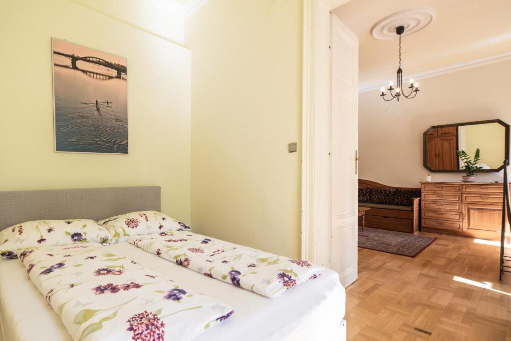 Postel nebo postele na pokoji v ubytování Pension Primavera