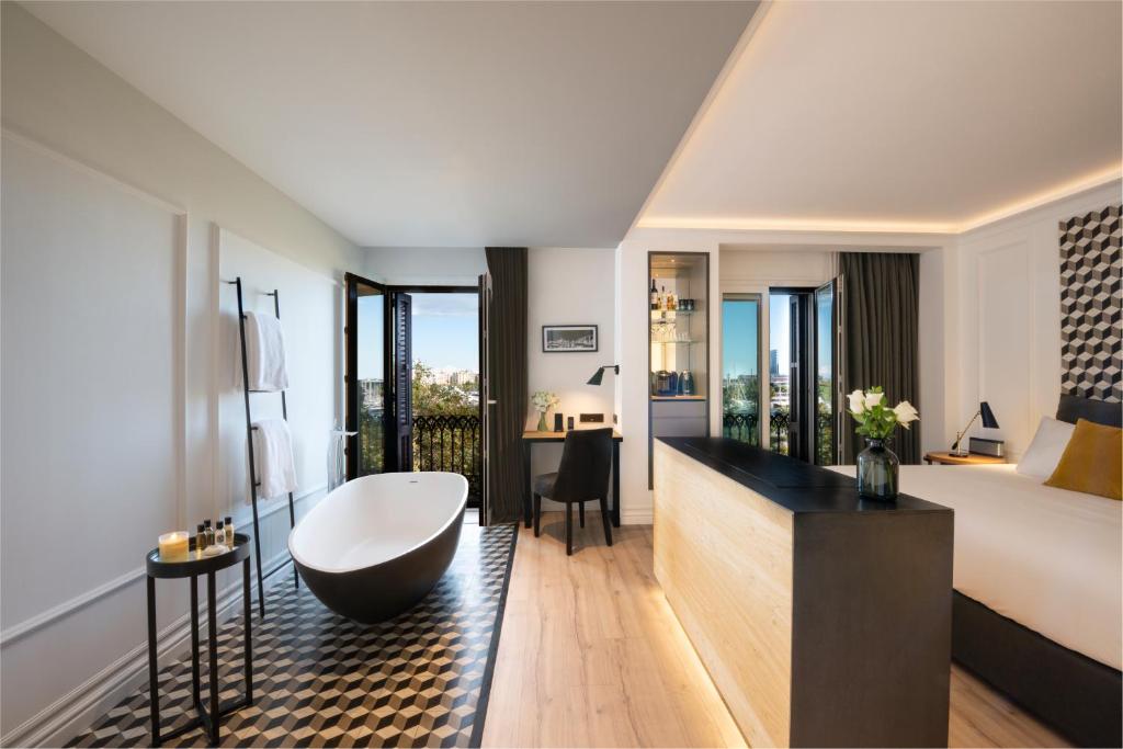 Serras Barcelona - Suite Met Uitzicht Op Zee