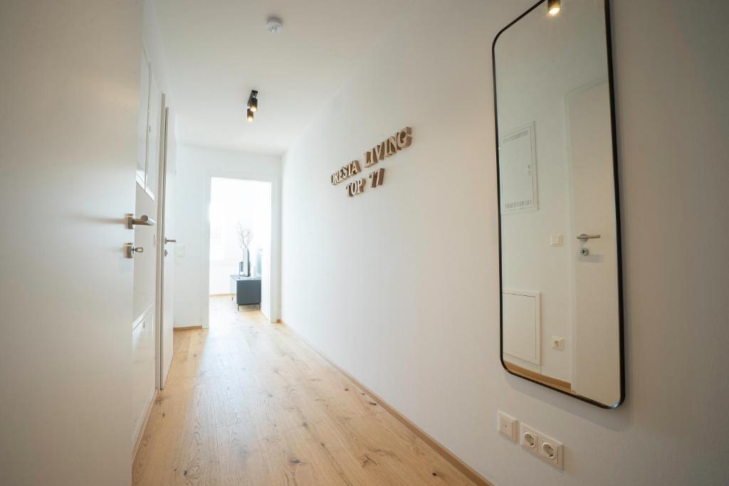 Zdjęcie z galerii obiektu OrestaLiving - Penthouse with designer renovation w Wiedniu