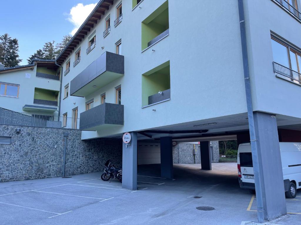 Budova, kde se apartmán nachází