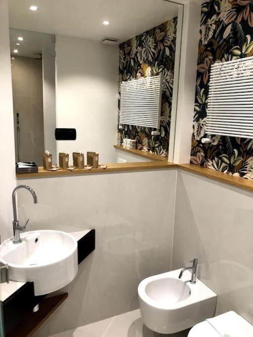 A bathroom at New Vite Apartment