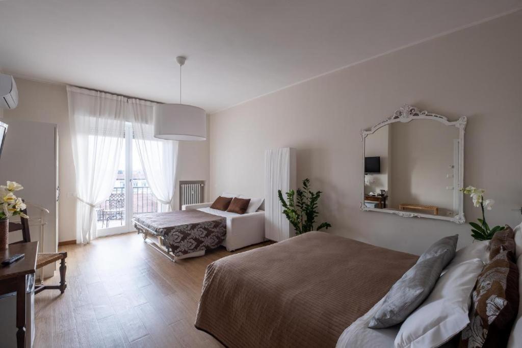 cute and cozy apartment train station - Appartement De Trois Chambres