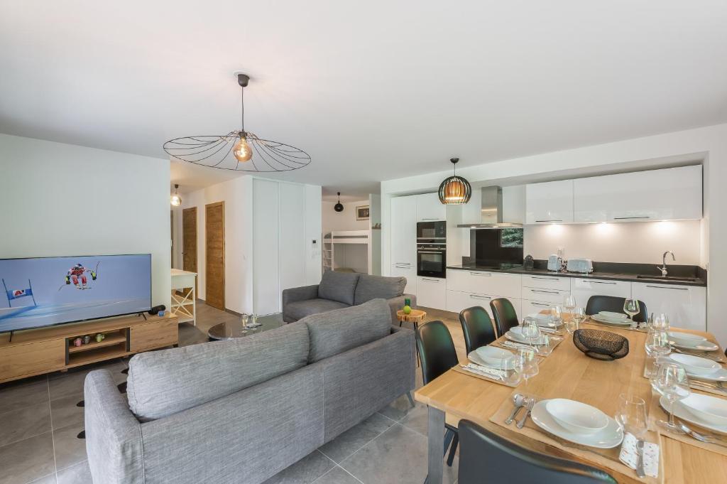 Kuchyňa alebo kuchynka v ubytovaní Quintessence- Apt B101- BO Immobilier - Châtel - Multipass 2025 offert