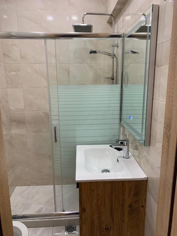 A bathroom at Cute Corner In The Centre VIPGreece