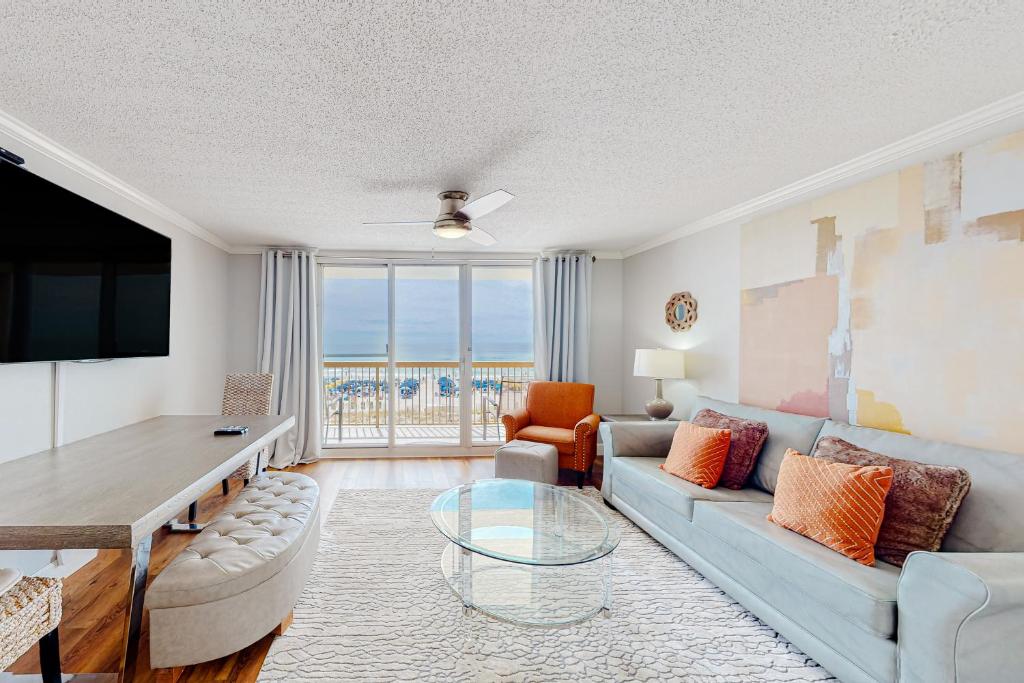 Posezení v ubytování Pelican Beach Resort 304