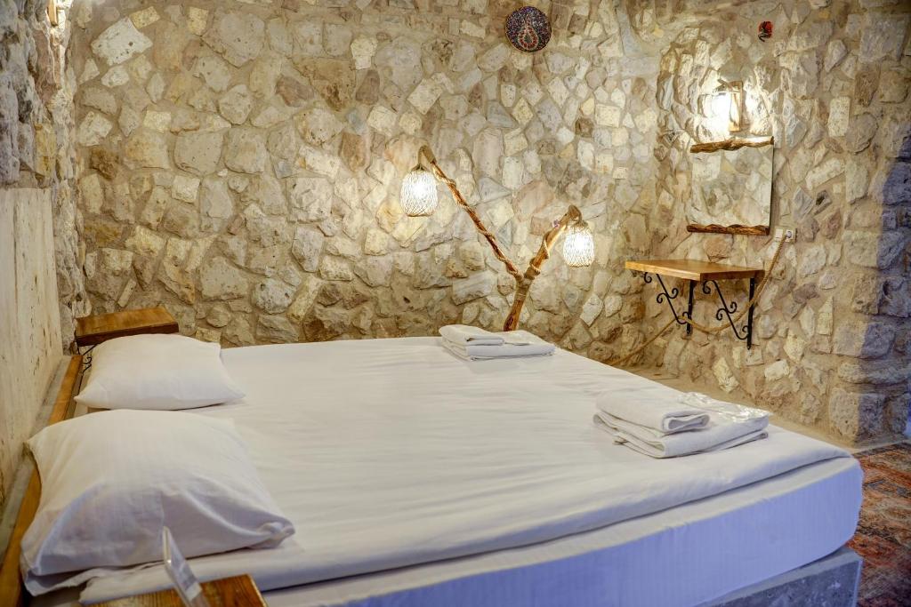 Ala Stone Hotel - 13