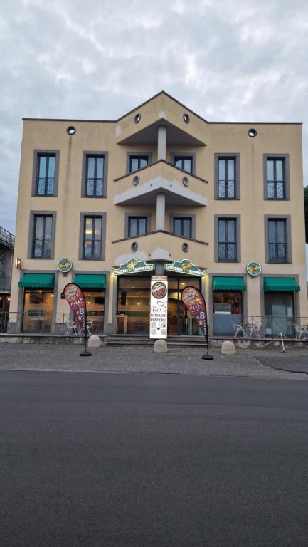 The building in which the holiday home is located