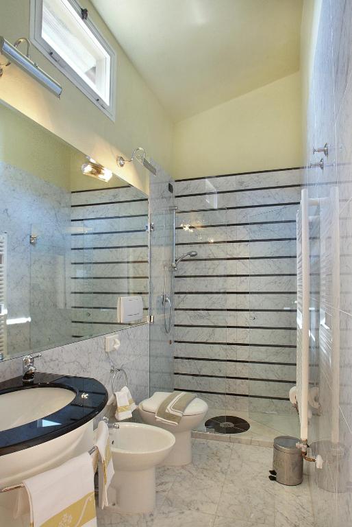 Palazzo Gamba Apartments al Duomo - Resim 29