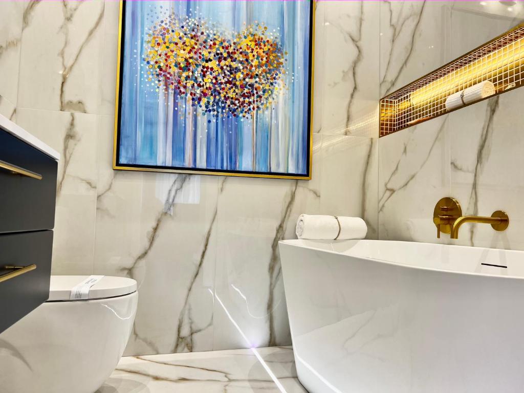 Luxury Apartments MONDRIAN Market Square III - Resim 5